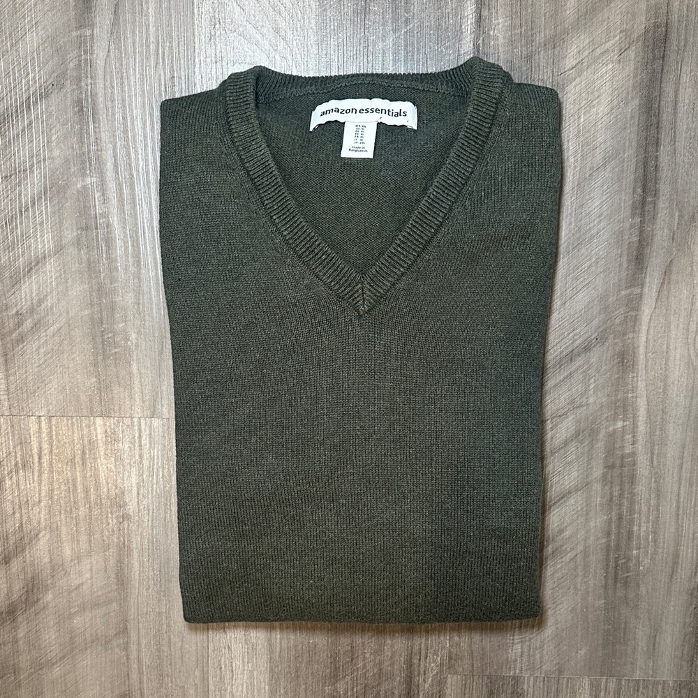 Amazon Essentials Olive Green V-Neck Sweater - XL